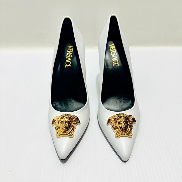 Versace Vitello IT 38/ US 8 Pumps White Leather Medusa Gold Heeled NIB $1050 - Picture 4 of 12
